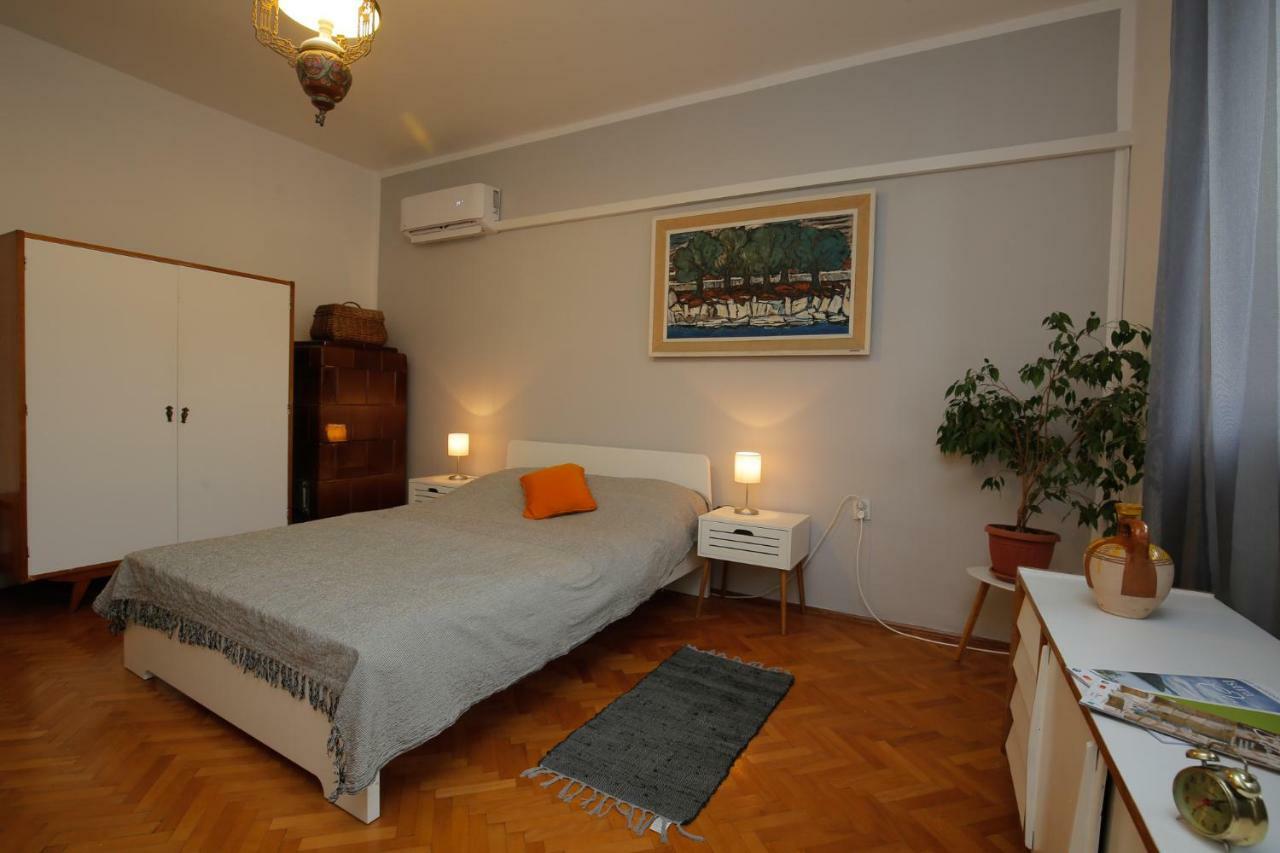 Pietas Iulia Apartment Пула Екстериор снимка